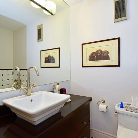 4 Pc Renovated Main Washroom