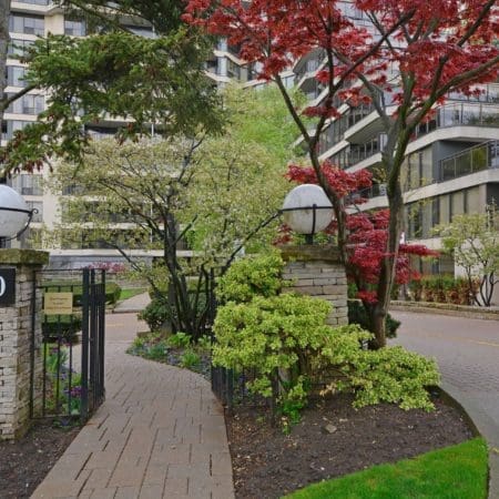 3900 Yonge Street 116 Exterior