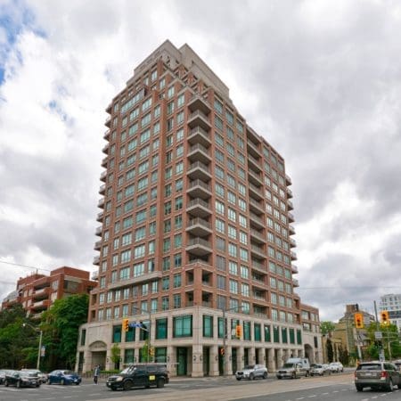 155 St Clair Ave West 1102 Exterior