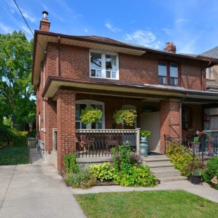 150 Craighurst Ave Exterior