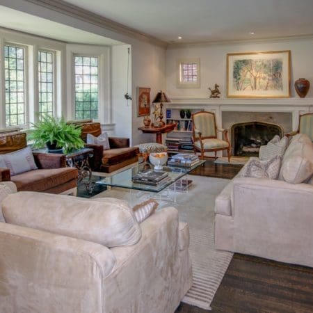 125 Highbourne Road - Living Room