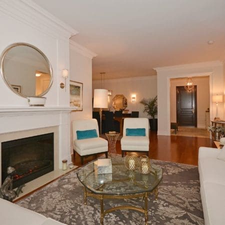 7071 Bayview Avenue #111 - Living Room