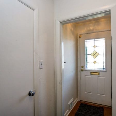41 Beckett Avenue - Front Foyer