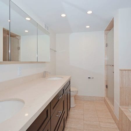 3900 Yonge Street 116 - Bathroom