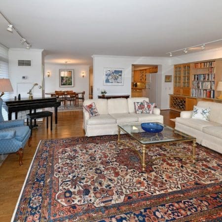 5 Rosehill Avenue #818 Living
