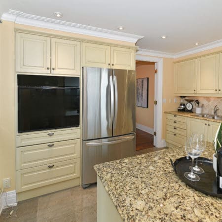 33 Delisle Avenue #702 Kitchen