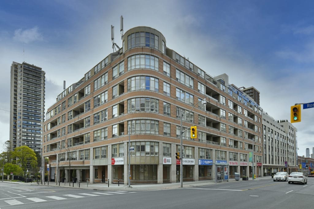 5 Rosehill Avenue 918 Elli Davis, Toronto Real Estate Agent